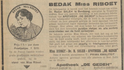 Ilustrasi Miss Riboet dalam Iklan Bedak (surat kabar Het Nieuws van den dag voor Nederlandsch Indie, 29-08-1931) Ilustrasi Miss Riboet dalam Iklan Bedak
(surat kabar Het Nieuws van den dag voor Nederlandsch Indie, 29-08-1931)