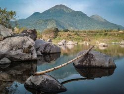 Ranu Manduro, Padang Sabana Berlatar Gunung Penanggungan