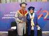 IPK 4.00! PNS DPR RI Ini Bikin Heboh Wisuda Universitas Paramadina, Lulus Sambil Kerja Penuh Waktu!